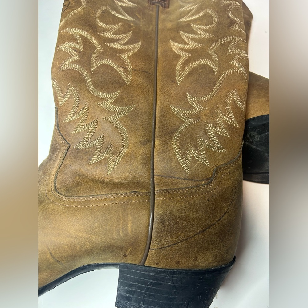 Ariat Brown Western Boots with Embroidery - Picture 4 of 11